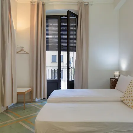 Flateli Peixateries Velles アパート